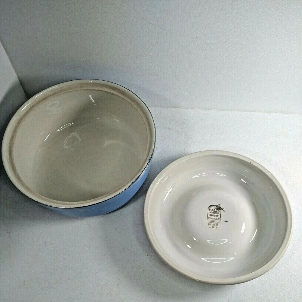 Vintage Halls Superior Quality Kitchenware Casserole Blue Rose Pared made in USA
